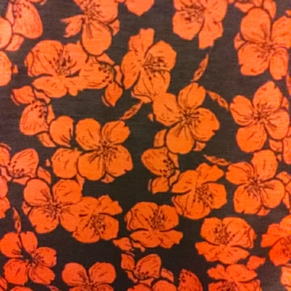 NWOT Lularoe Hibiscus Monroe - Picture 3 of 5